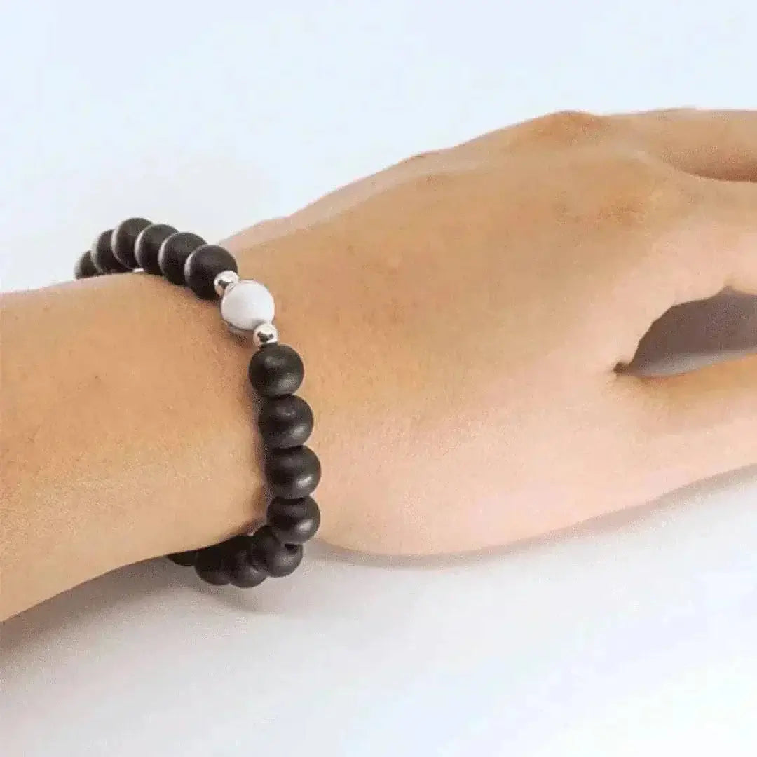 BRACELETS AMORE - Howlite & Onyx