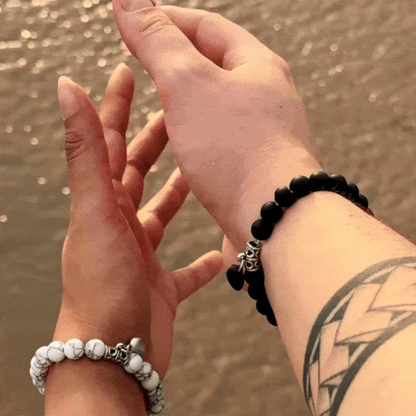 BRACELETS AMORE - Howlite & Onyx
