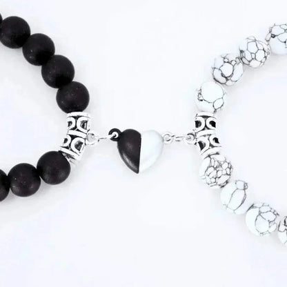 BRACELETS AMORE - Howlite & Onyx